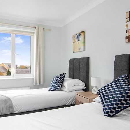 Onsitestays - Cosy 2-Bedroom Apartment With Free Parking, Wi-Fi & London Links Northfleet Eksteriør bilde
